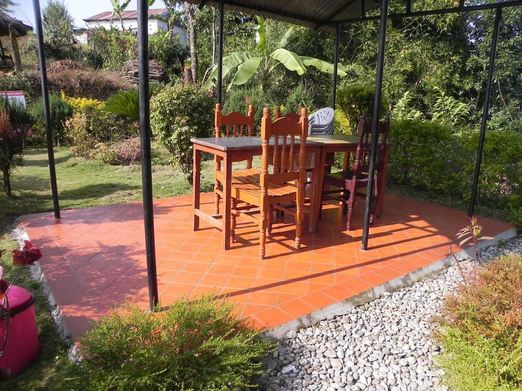 פוקהרה Rupa View Guest House מראה חיצוני תמונה